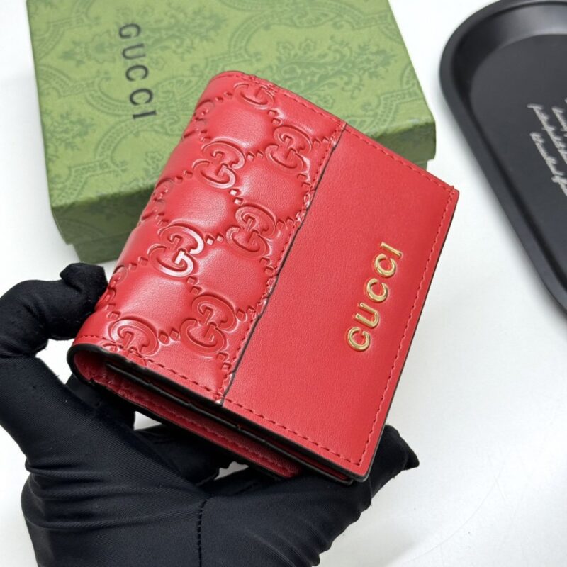 【AT13408】Gucciグッチ レディース 豪華な赤色折り畳み財布 センス溢れるファッションアイテム | Gucci Firenze