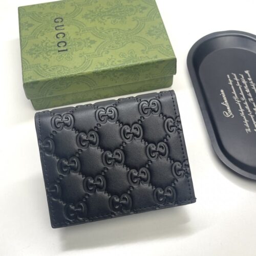 【AT13414】グッチのGGエンボス財布 - 高級羊革素材で贅沢なスタイルを演出 | Gucci