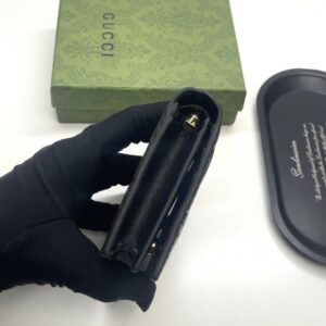 【AT13414】グッチのGGエンボス財布 - 高級羊革素材で贅沢なスタイルを演出 | Gucci