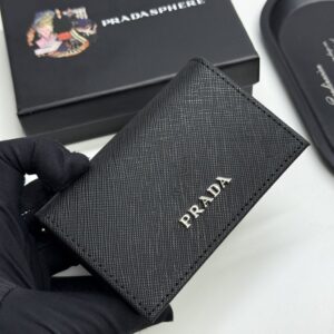【AT13422】プラダ（Prada）の高級牛革名刺入れ｜ビジネス用品位とエレガントなセンスを演出 | Prada