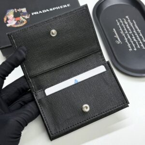 【AT13422】プラダ（Prada）の高級牛革名刺入れ｜ビジネス用品位とエレガントなセンスを演出 | Prada