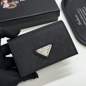 【AT13428】プラダPrada 高級ブランド牛革名刺入れ、エレガントなビジネスアクセサリー | Prada Italy