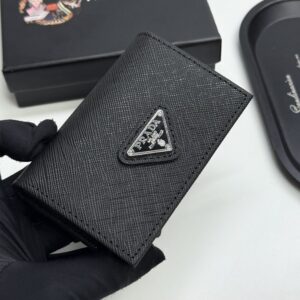 【AT13429】プラダPrada ラグジュアリーな名刺入れ | Prada Milano