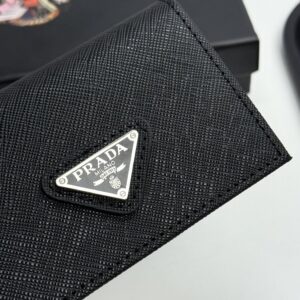 【AT13429】プラダPrada ラグジュアリーな名刺入れ | Prada Milano
