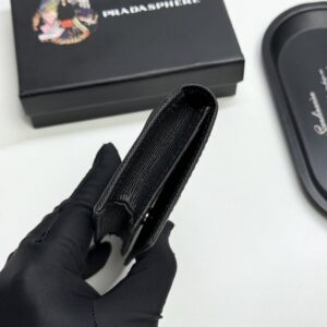 【AT13429】プラダPrada ラグジュアリーな名刺入れ | Prada Milano