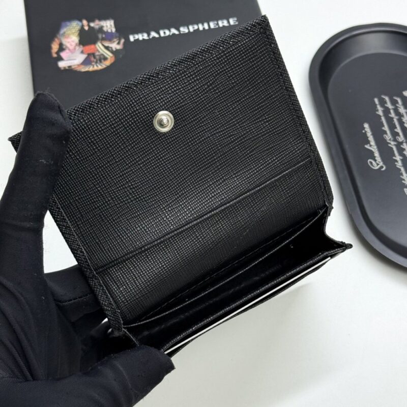 【AT13429】プラダPrada ラグジュアリーな名刺入れ | Prada Milano