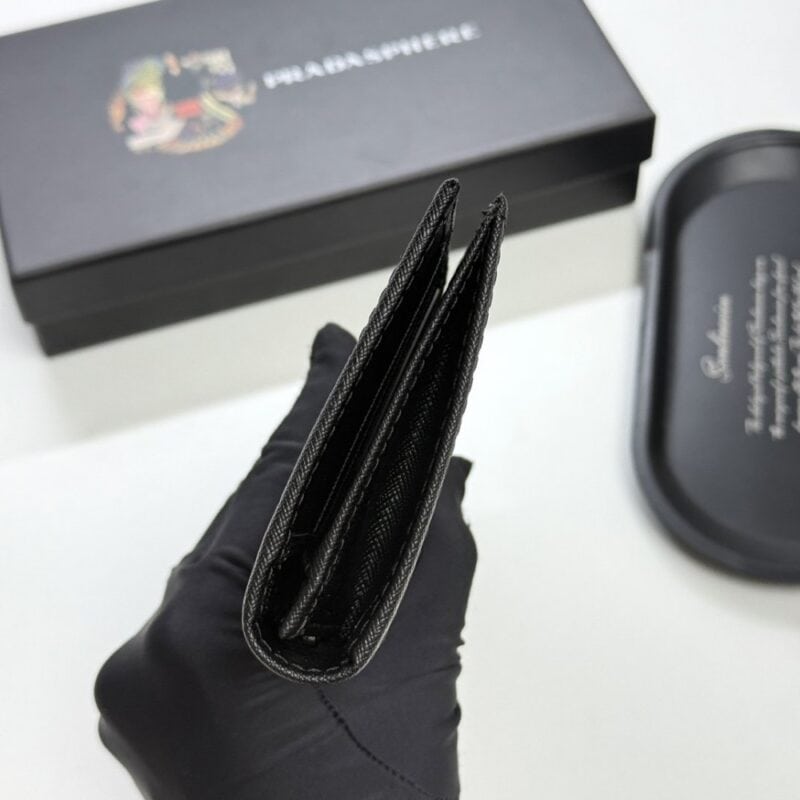 【AT13430】プラダPrada：高級牛革財布、洗練された品味と実用性の融合 | Prada Italy