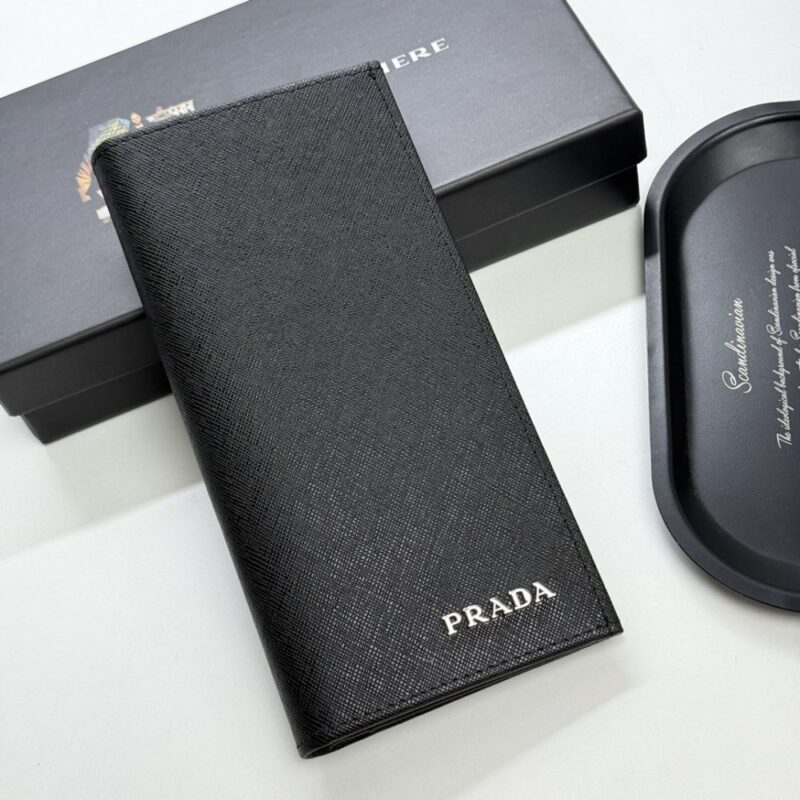 【AT13431】プラダ Prada クラシックなロングウォレット、贅沢な品味を演出！ | Prada