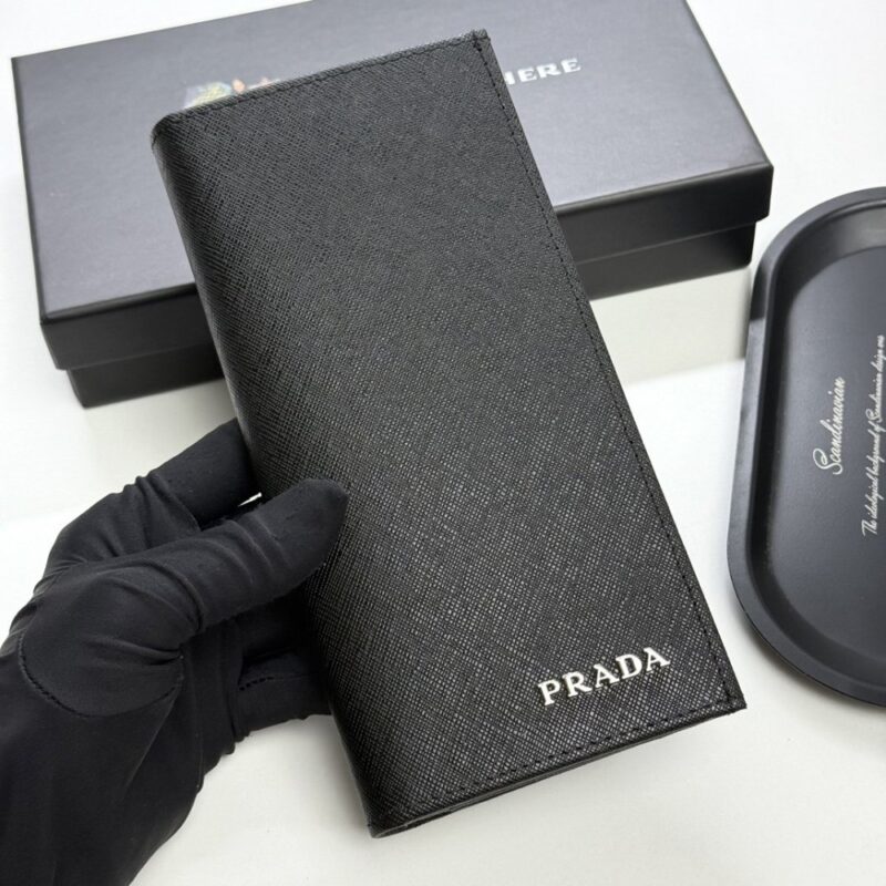 【AT13431】プラダ Prada クラシックなロングウォレット、贅沢な品味を演出！ | Prada