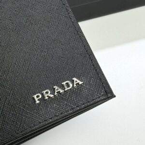 【AT13431】プラダ Prada クラシックなロングウォレット、贅沢な品味を演出！ | Prada
