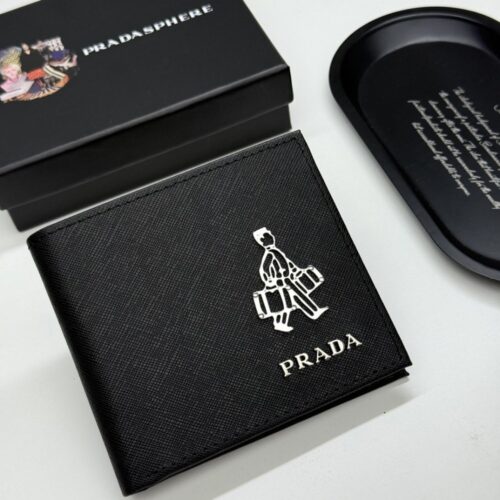 【AT13438】プラダのロボット柄レザー財布、高級感漂うデザイン！ | Prada Milano