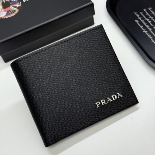 【AT13441】プラダPradaのサフィアーノレザー財布、控えめな贅沢さを極める | Prada Milano