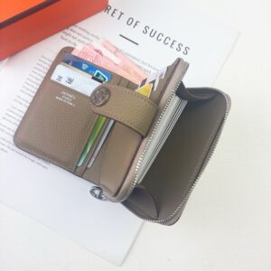 【AT13462】エルメス(Hermès) シルクインシリーズ カード付き財布 | 豪華なアプリコット色デザイン | Hermes