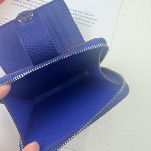 【AT13463】エルメス(Hermès)クラシックウォレット - 海軍ブルーのTogo牛革女性用財布 | Hermes