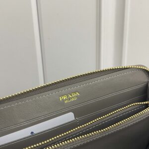 【AT13466】Prada（プラダ）高級レザー財布 - エレガントなデザインと機能性を兼ね備えた贅沢なアイテム | Prada Milano