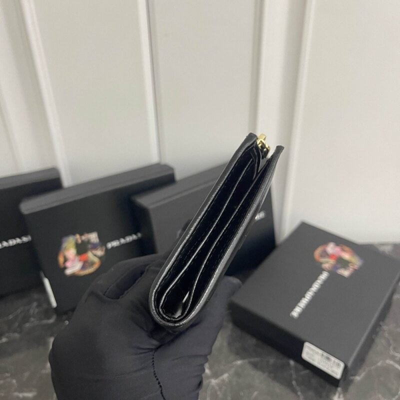 【AT13471】プラダの小さな財布：究極の贅沢さとデザイン美を表現！ | Prada