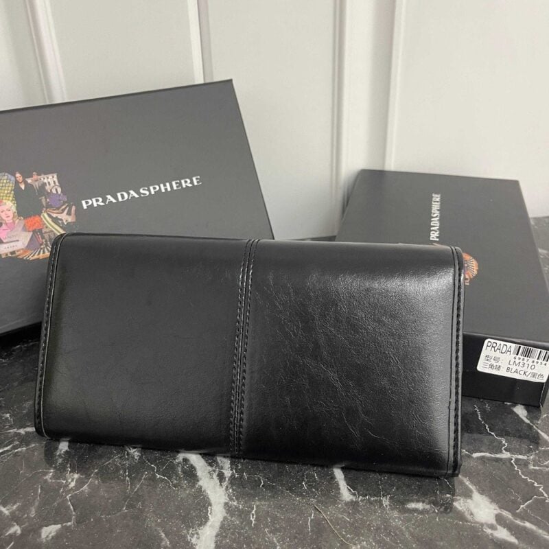 【AT13482】プラダ高級レザーウォレット｜オイルワックスレザー素材｜クラシックデザイン | Prada Italy