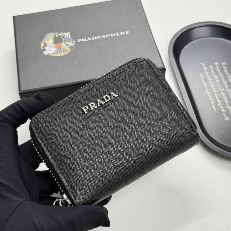 【AT13489】プラダ(PRADA) クロスグレイン仔牛革カードケース ブラックスタイル 質感滑らかな高級カードホルダー | Prada