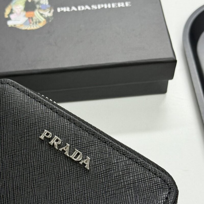【AT13489】プラダ(PRADA) クロスグレイン仔牛革カードケース ブラックスタイル 質感滑らかな高級カードホルダー | Prada