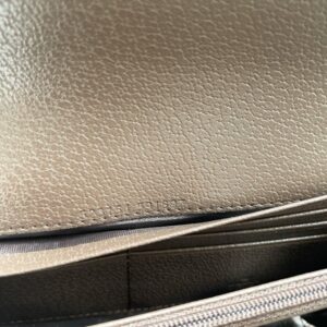 【AT13523】グッチ Gucci 高級レザー財布 モノグラム柄 多機能デザイン チェーン付きバッグ エレガントなカラー | Gucci Italy