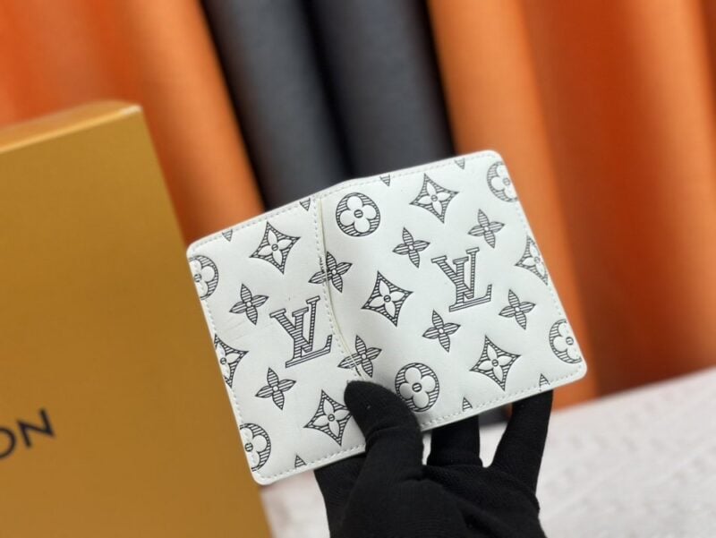 【AT13528】ルイ・ヴィトン Monogram Shadow グレーマルチユースウォレット | Louis Vuitton Malletier