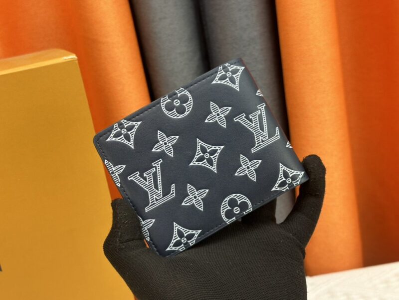 【AT13530】ルイ・ヴィトンのマルチプルシリーズシャドウ小牛革財布 | Louis Vuitton Paris