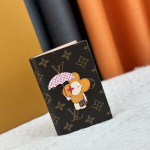 【AT13531】ルイ・ヴィトンのモノグラムパスポートケース - スタイリッシュで実用的な旅行アクセサリー | Louis Vuitton Paris