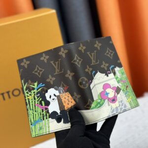 【AT13533】ルイ・ヴィトンLV ブルー パンダパスポートホルダー、高級アートと実用性が融合した旅行用アクセサリー | LV