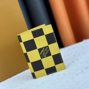 【AT13534】ルイ・ヴィトン チェッカーボード柄パスポートケース - 高級カーフレザー製、マルチポケット、国際旅行用 | LV