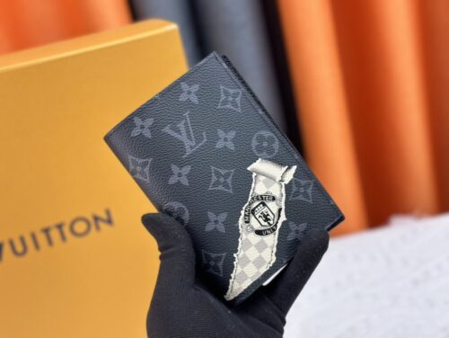 【AT13536】ルイ・ヴィトン パスポートケース - エレガントな旅行用アクセサリー | LV