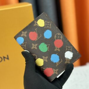 【AT13537】ルイ・ヴィトン モノグラム柄カラフルパスポートケース | LV