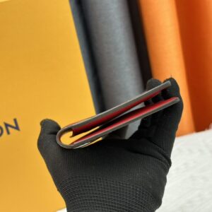 【AT13537】ルイ・ヴィトン モノグラム柄カラフルパスポートケース | LV