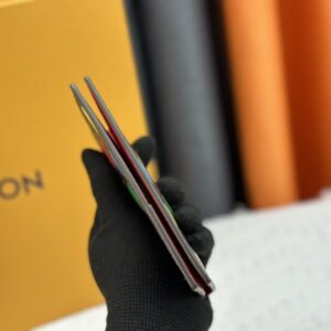 【AT13537】ルイ・ヴィトン モノグラム柄カラフルパスポートケース | LV