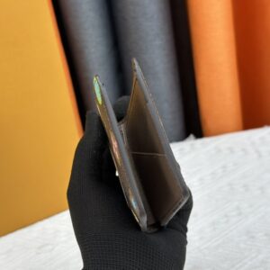 【AT13539】ルイ・ヴィトン クラシックモノグラムショートウォレット - 高品質の手作り財布でビジネスやカジュアルに最適 | Louis Vuitton Malletier