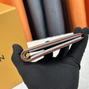 【AT13545】ルイ・ヴィトンBrazzaシリーズ 財布: デジタル時代のラグジュアリーファッションを牽引する | Louis Vuitton Malletier