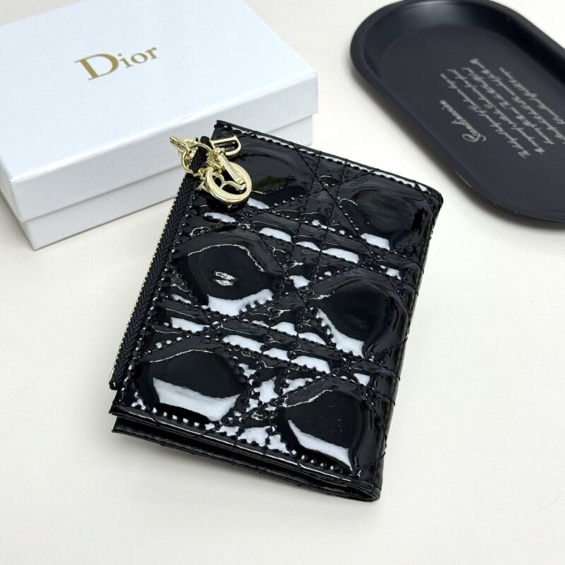 【AT13554】ディオール（Dior）のエレガントな小さな財布、高品位なファッションセンスを堪能しよう！ | Dior Paris