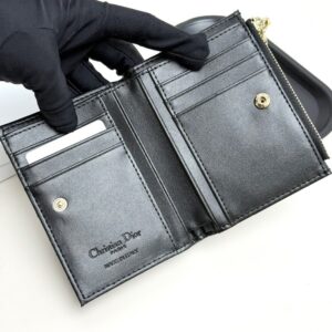 【AT13554】ディオール（Dior）のエレガントな小さな財布、高品位なファッションセンスを堪能しよう！ | Dior Paris