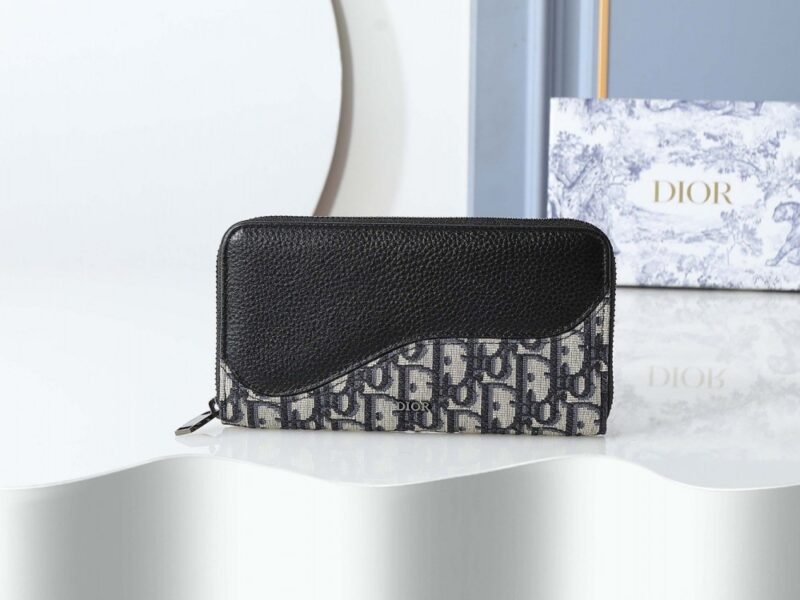 【AT13898】ディオールのオブリークプリントグレインレザーウォレット、上質なラグジュアリー感を演出 | Dior