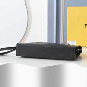 【AT13906】FENDI（フェンディ）クラッチバッグ - 高品質なデザインと機能性を兼ね備えたラグジュアリーバッグ | Fendi Roma