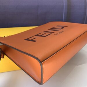 【AT13910】フェンディ ローマ ブラウンレザークラッチバッグ | Fendi Roma