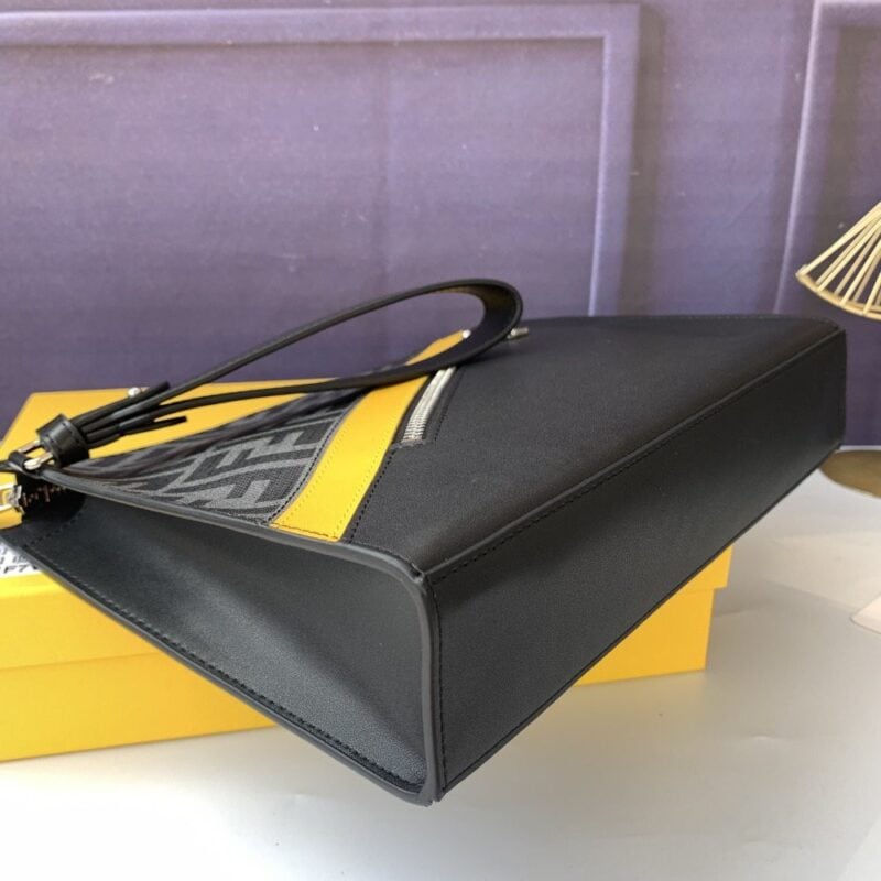 【AT13911】Fendi（フェンディ）のジオメトリックパッチワークデザイン ハンドバッグ - 上品な贅沢と都会の魅力を演出 | Fendi