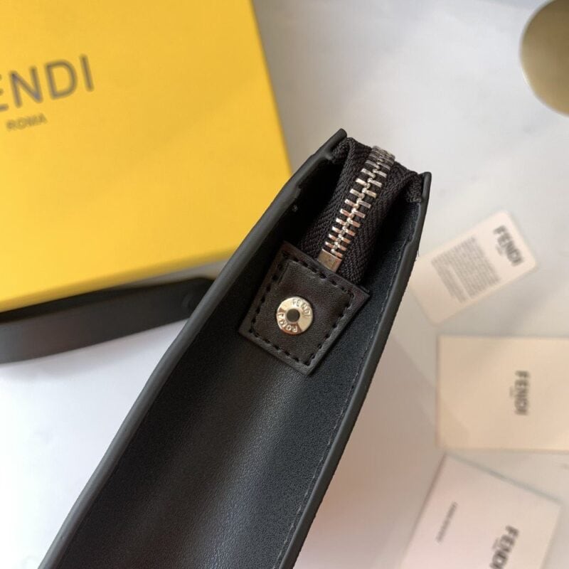 【AT13911】Fendi（フェンディ）のジオメトリックパッチワークデザイン ハンドバッグ - 上品な贅沢と都会の魅力を演出 | Fendi