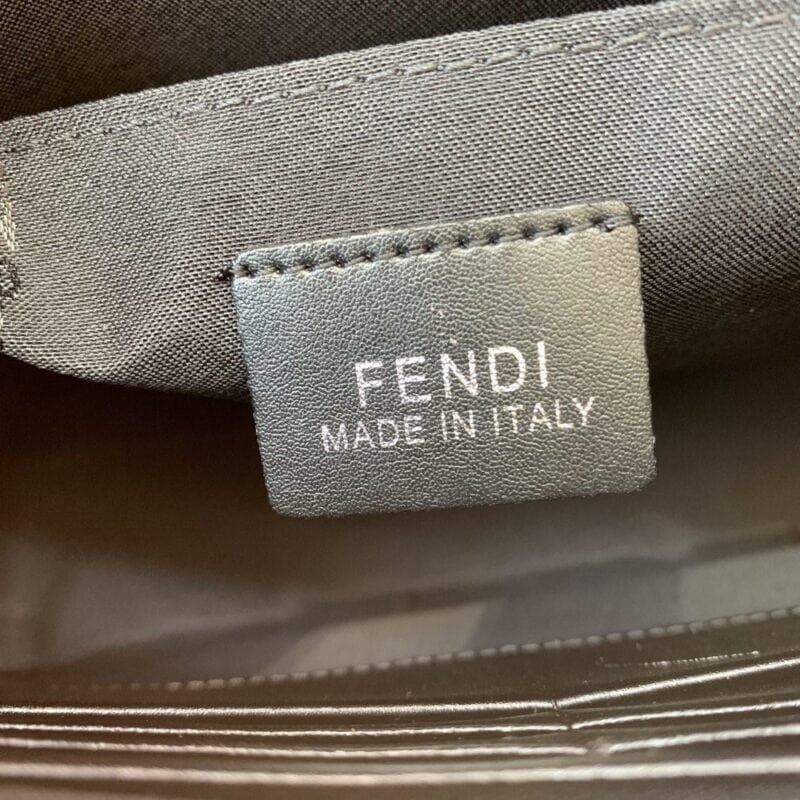 【AT13911】Fendi（フェンディ）のジオメトリックパッチワークデザイン ハンドバッグ - 上品な贅沢と都会の魅力を演出 | Fendi