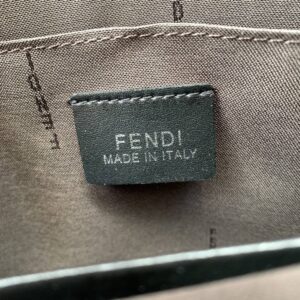 【AT13912】フェンディ・ローマ クラシッククラッチバッグ - 高級都会ファッションを演出 | Fendi