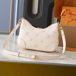 【AT13913】ルイ・ヴィトン（Louis Vuitton）のミルク色モノグラム型押し牛革ブローニュハンドバッグ | Louis Vuitton Malletier