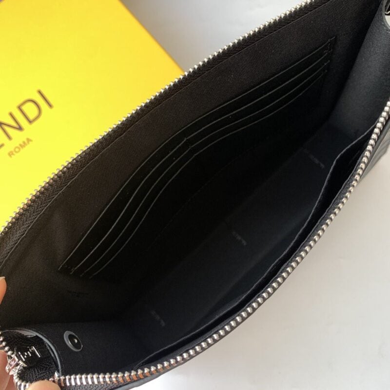 【AT13914】フェンディエレガントなナッパレザークラッチバッグ、都会のエリートスタイルを象徴する | Fendi