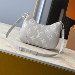 【AT13915】Louis Vuitton モノグラム型押し牛革ボローニュハンドバッグ 🌟✨ ラグジュアリーな都会女性のための必須アイテム | Louis Vuitton Paris