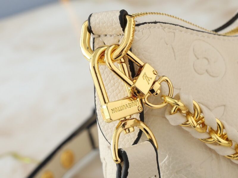 【AT13916】牛角地包-上品な贅沢感、金色メタルチェーンが際立つ-Prada | Louis Vuitton Malletier