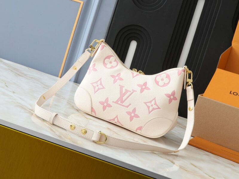 【AT13917】ルイ・ヴィトン Boulogneシリーズ ミルクティーピンクカラー チェーンストラップバッグ | LV