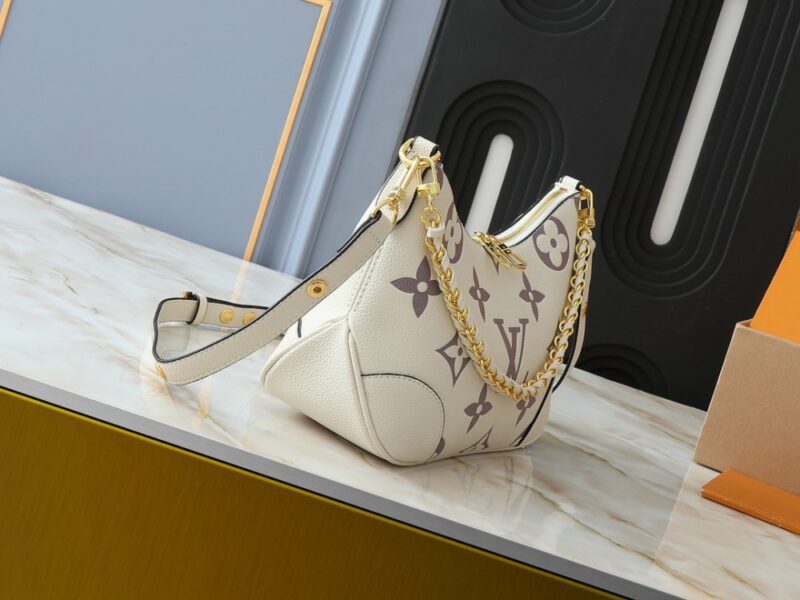 【AT13918】Monogram 純白エンボスカーフスキンハンドバッグ、都会的な女性のための究極のファッションアイテム | LV